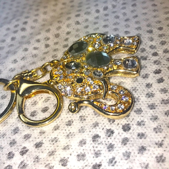 Beautiful elephant 🐘 keychain - Picture 2 of 4